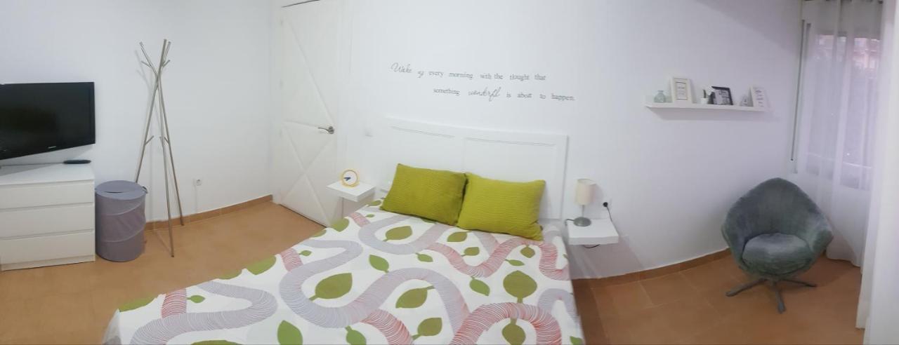 Apartamento La Carihuela Torremolinos Bagian luar foto